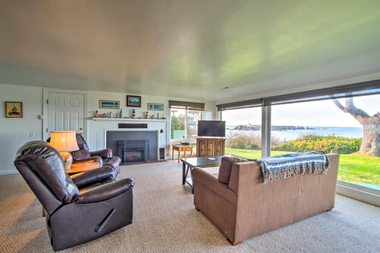 Cliffside Lighthouse Beach Home With Ocean View Coos Bay Eksteriør billede