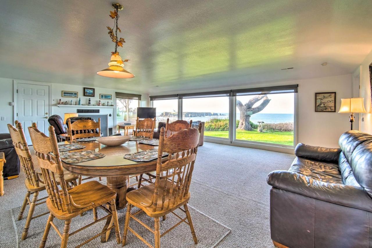 Cliffside Lighthouse Beach Home With Ocean View Coos Bay Eksteriør billede
